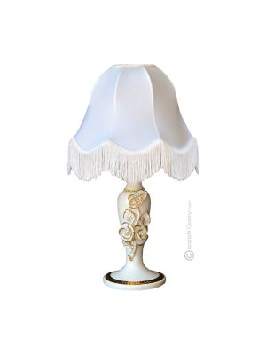 Lampe de table artistique en céramique de style baroque, détail en or 24 carats, fabriquée en Italie